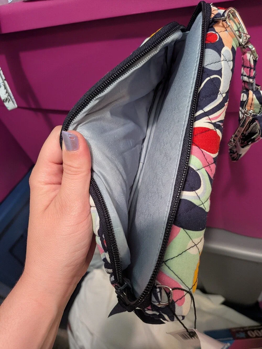 Vera Bradley RFID Crossbody Bag - Picture 2 of 3